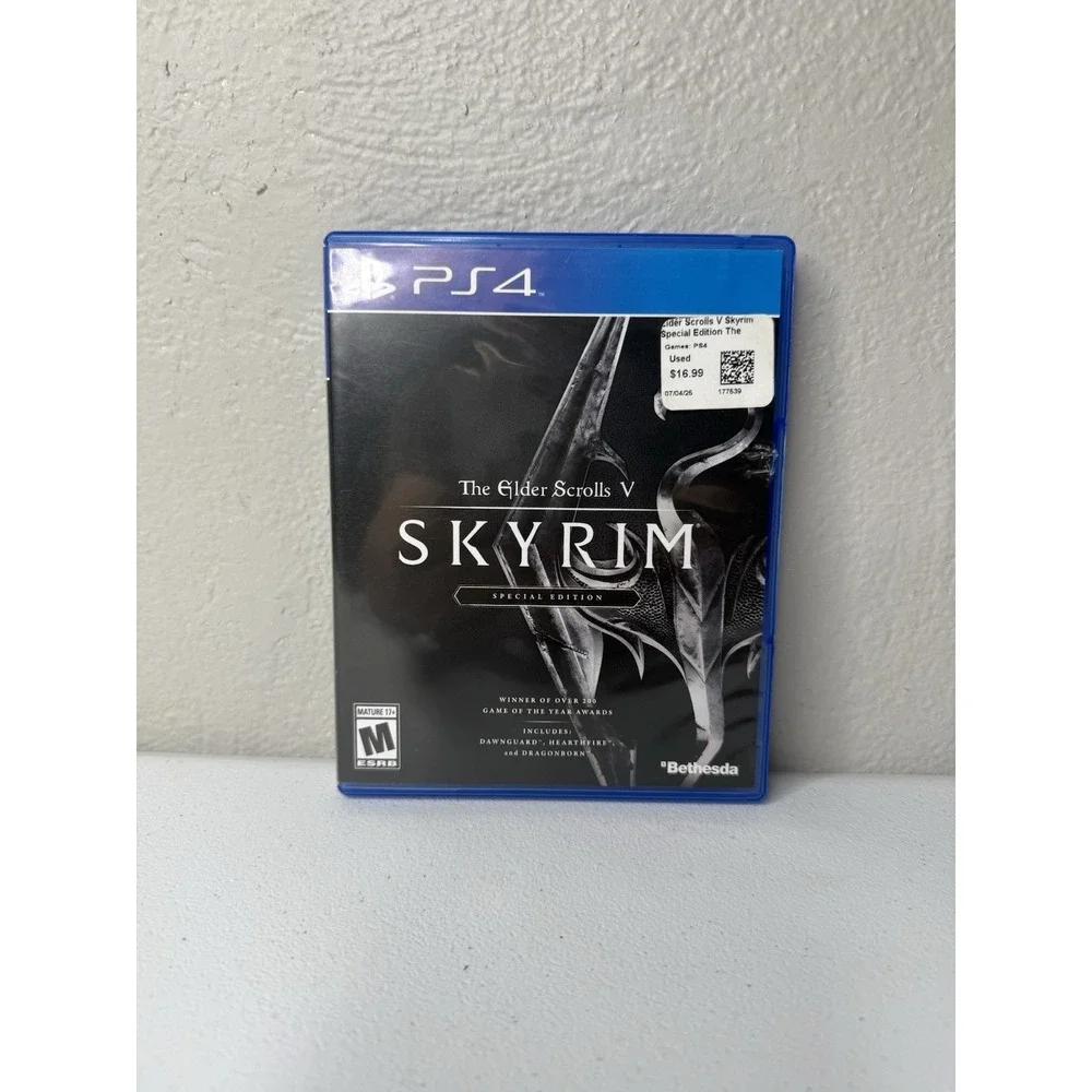The Elder Scrolls V: Skyrim Special Edition - Sony PlayStation 4, 2016 CIB W/Map
